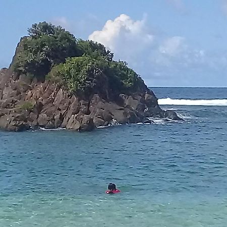 Josurfinn, Puraran Beach Baras  Экстерьер фото